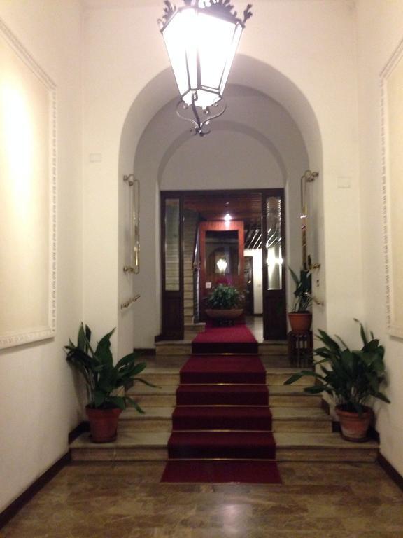 Veneto Excelsior Suite Róma Szoba fotó