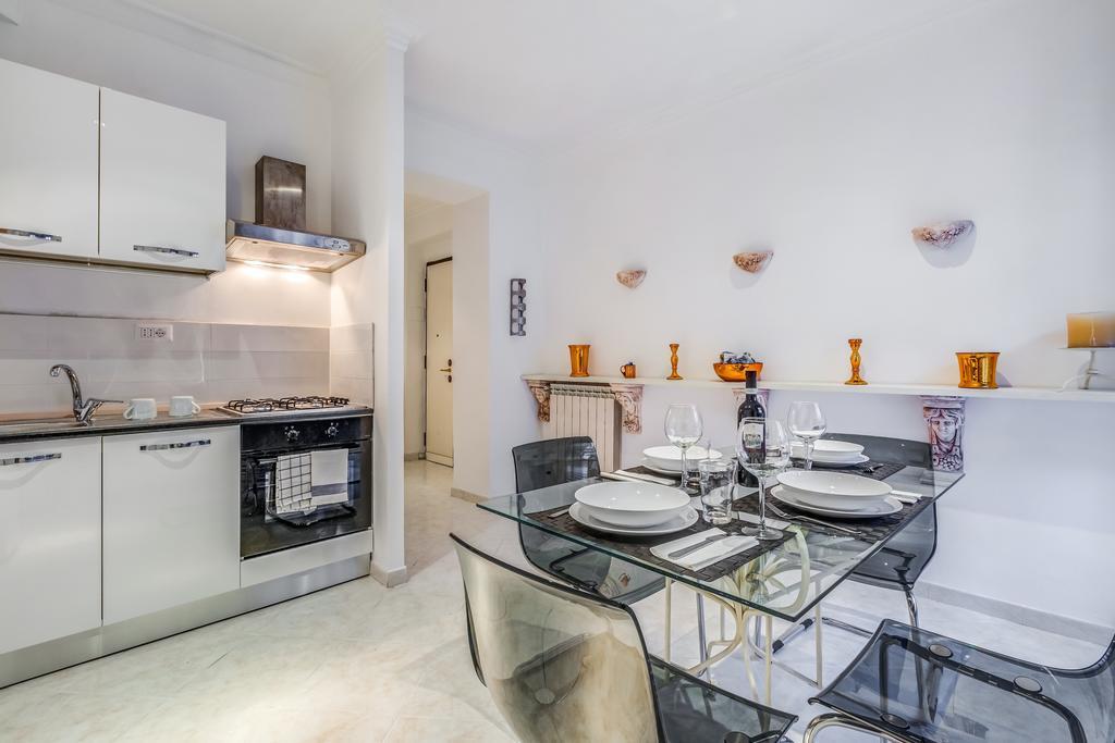 Veneto Excelsior Suite Róma Szoba fotó