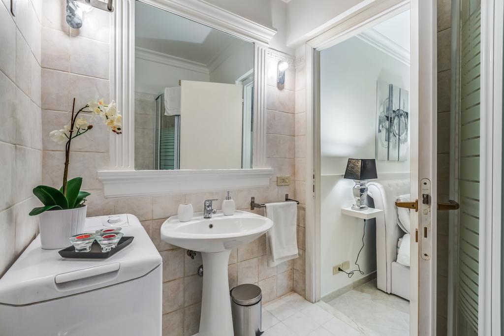 Veneto Excelsior Suite Róma Szoba fotó